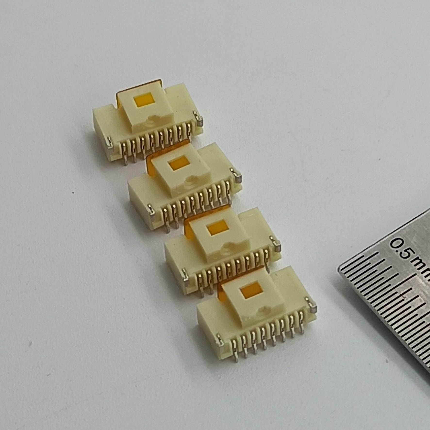1.0mm pitch,single row,vertical,SMT,Gold plated,Friction Lock,8 Circuits,Natural,Pico-Clasp PCB Header,5044490807,5013310807,Power header, pcb mount header