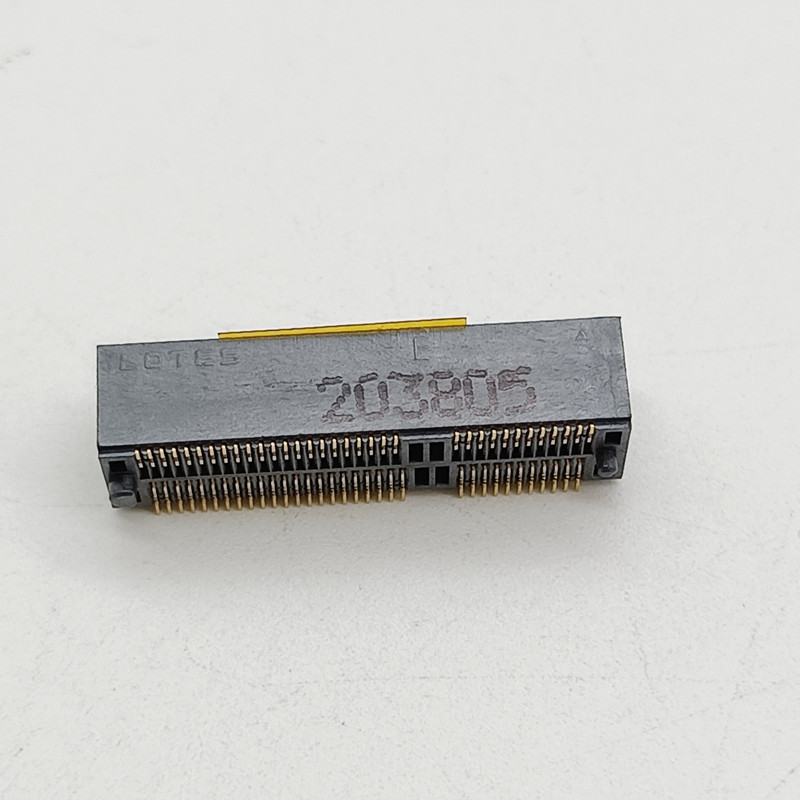 0.5mm pitch SSD M.2 Socket SSD Card Slot NGFF E-KEY Spacing 67P H5.3mm